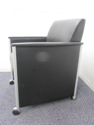 イトーキ 肘付メッツォチェア LRT-125SLA-T1 肘付メッツォチェア LRT-125SLA-T1