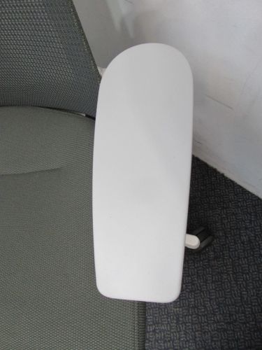 イトーキ 肘付きアクトチェア KG-475JBW9W2 肘付きアクトチェア KG-475JBW9W2