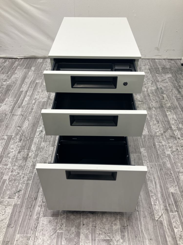 PLUS(プラス) 1400平デスク＋ワゴンセット SP-147HWH SP-046SC-B3 1400平デスク＋ワゴンセット SP-147HWH SP-046SC-B3