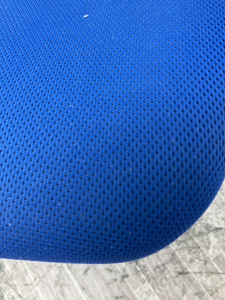 オカムラ 固定肘付カロッツァチェア CK33ZR FS16 固定肘付カロッツァチェア CK33ZR FS16