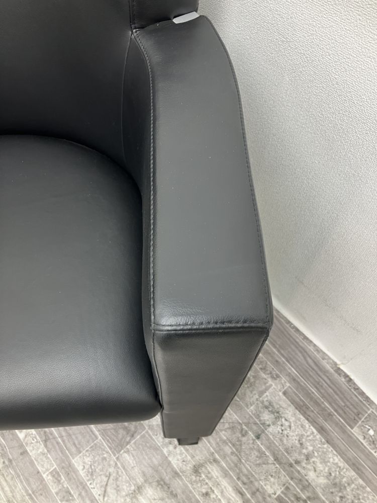 コクヨ ロラン　応接ミーティングチェア CE-K85CLPB6N ロラン　応接ミーティングチェア CE-K85CLPB6N