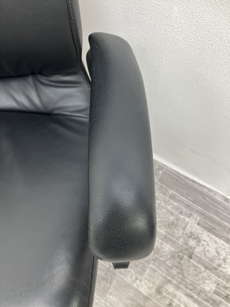 オカムラ 固定肘付CXグランデチェア CX64ZX P558 固定肘付CXグランデチェア CX64ZX P558