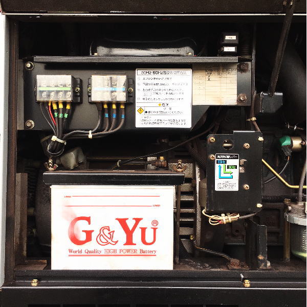 新ダイワ shindaiwa やまびこ　 ディーゼルエンジンウェルダー　 DGW400DM ディーゼルエンジンウェルダー　 DGW400DM