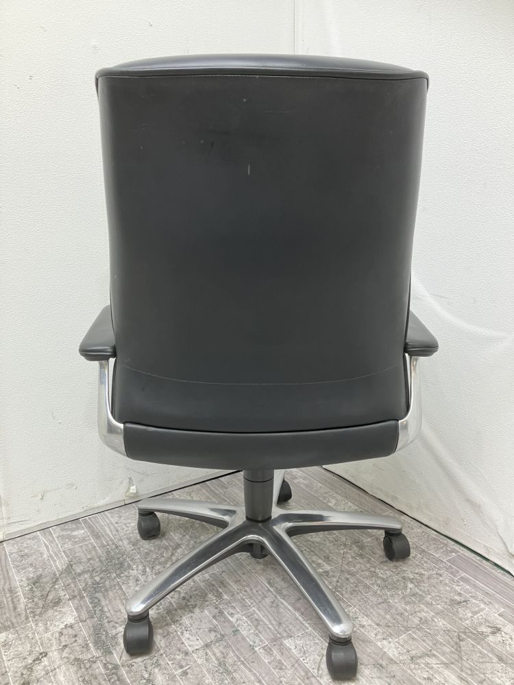 オカムラ 固定肘付マネジメントチェア CF67ZX 固定肘付マネジメントチェア CF67ZX