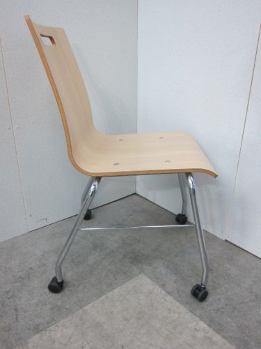 オカムラ キャスター付きモノスチェア 9326EY 9559 キャスター付きモノスチェア 9326EY 9559