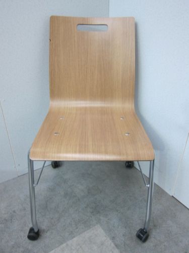 オカムラ キャスター付きモノスチェア 9326SP 9561 キャスター付きモノスチェア 9326SP 9561