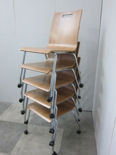 オカムラ キャスター付きモノスチェア 9326SP 9561 キャスター付きモノスチェア 9326SP 9561