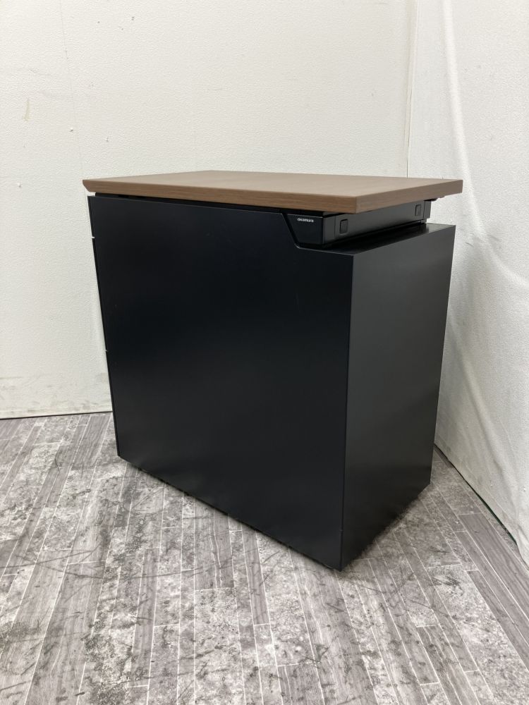 オカムラ 3段脇机  3段脇机 