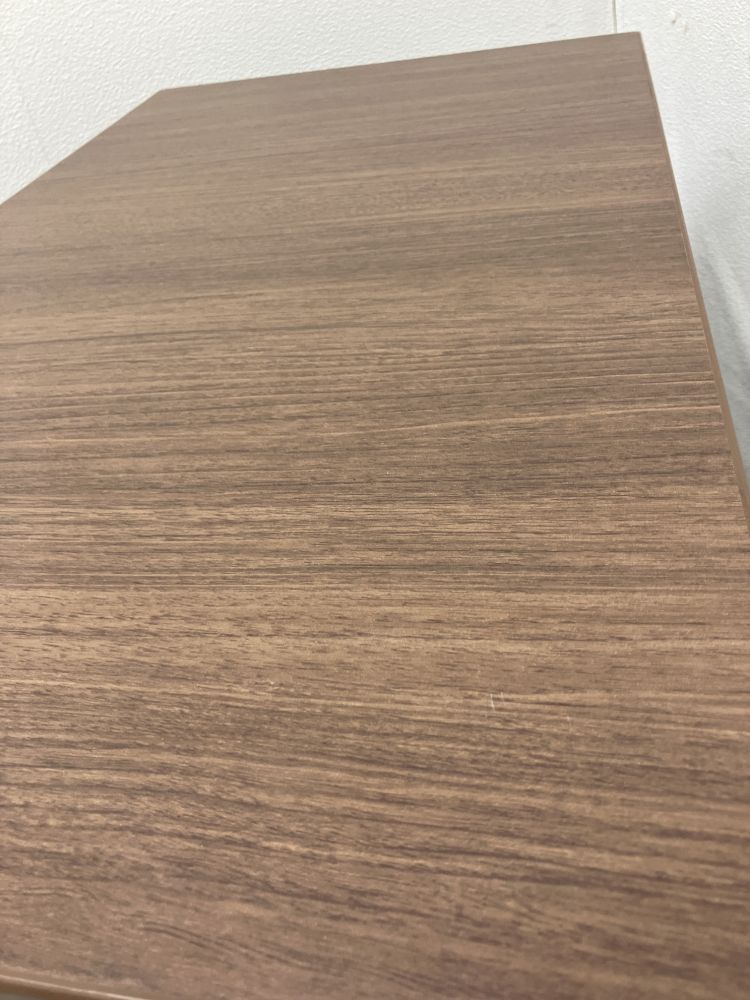 オカムラ 3段脇机  3段脇机 