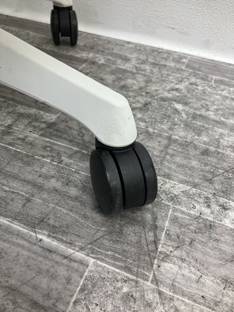 オカムラ 固定肘付シルフィーチェア C641XW FMR3 固定肘付シルフィーチェア C641XW FMR3