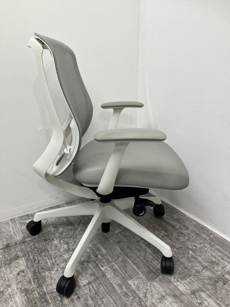 オカムラ 固定肘付シルフィーチェア C641XW FMR3 固定肘付シルフィーチェア C641XW FMR3