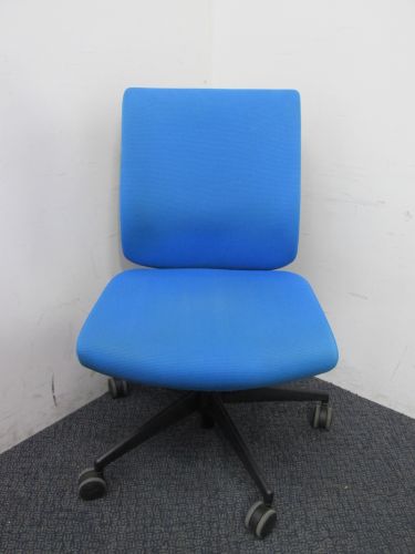 コクヨ ハンガー付きウィザード２チェア CRS-G1820F6 ハンガー付きウィザード２チェア CRS-G1820F6