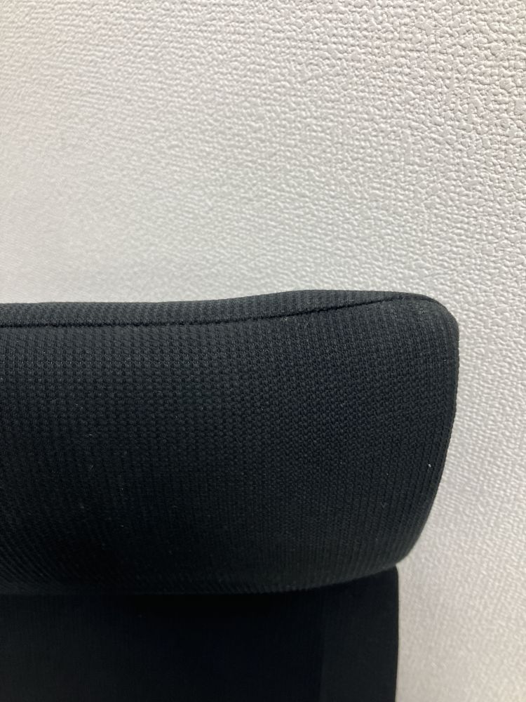 コクヨ 可動肘付アガタAチェア CR-G1202 N 可動肘付アガタAチェア CR-G1202 N