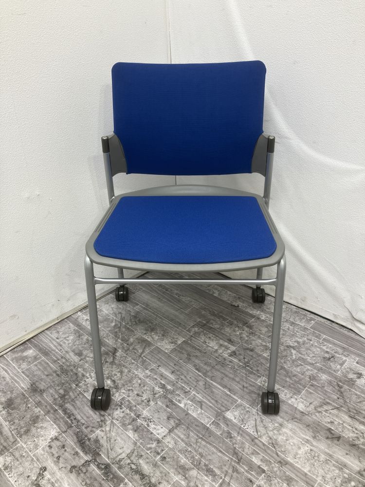 オカムラ キャスター付きフォルマチェア 8107FZ FAK5 キャスター付きフォルマチェア 8107FZ FAK5