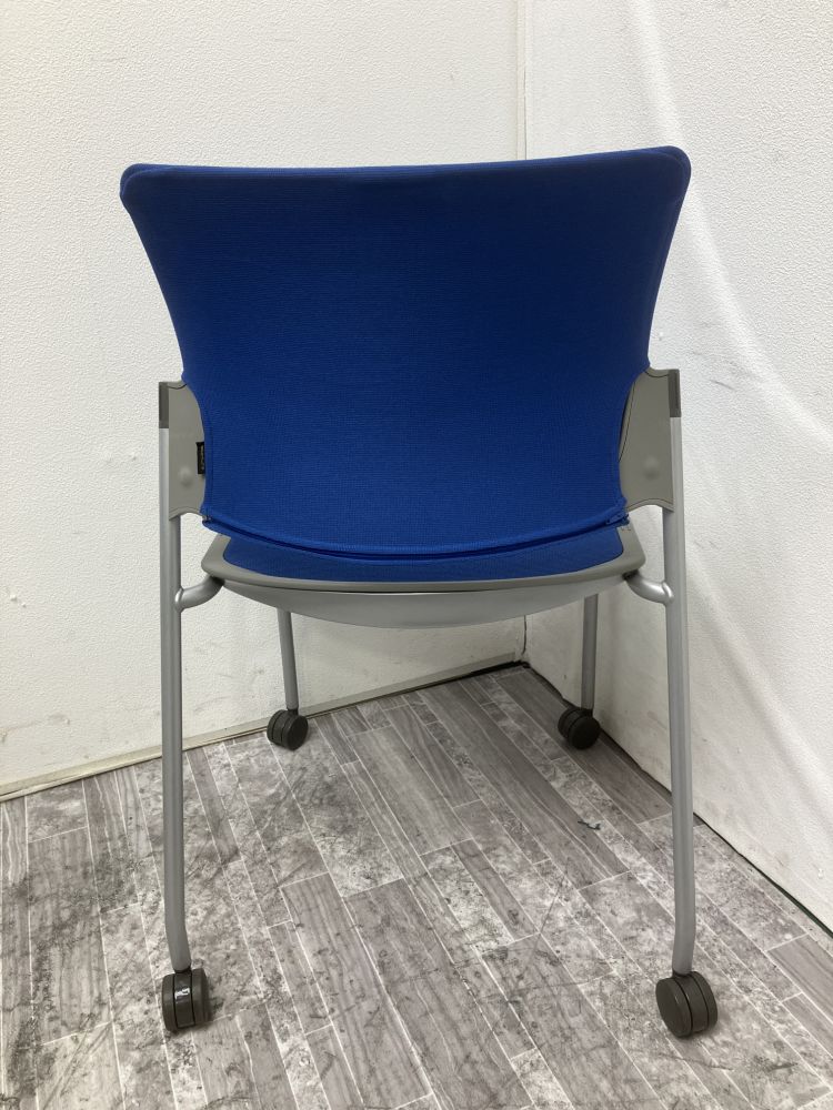 オカムラ キャスター付きフォルマチェア 8107FZ FAK5 キャスター付きフォルマチェア 8107FZ FAK5