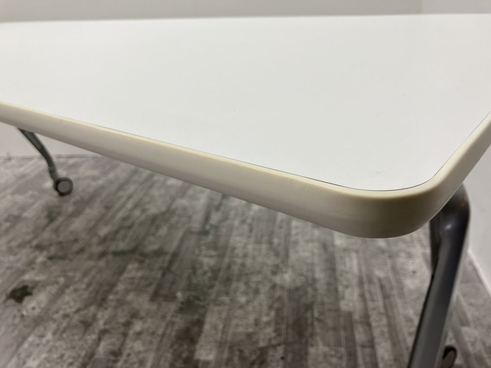 コクヨ 1800サイドスタックテーブル  1800サイドスタックテーブル 