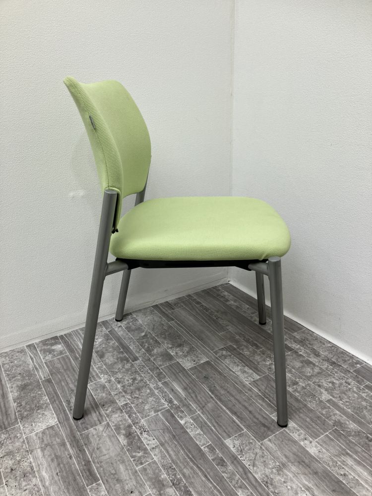 オカムラ スタッキングチェア 8147ZZ-FEA6 スタッキングチェア 8147ZZ-FEA6