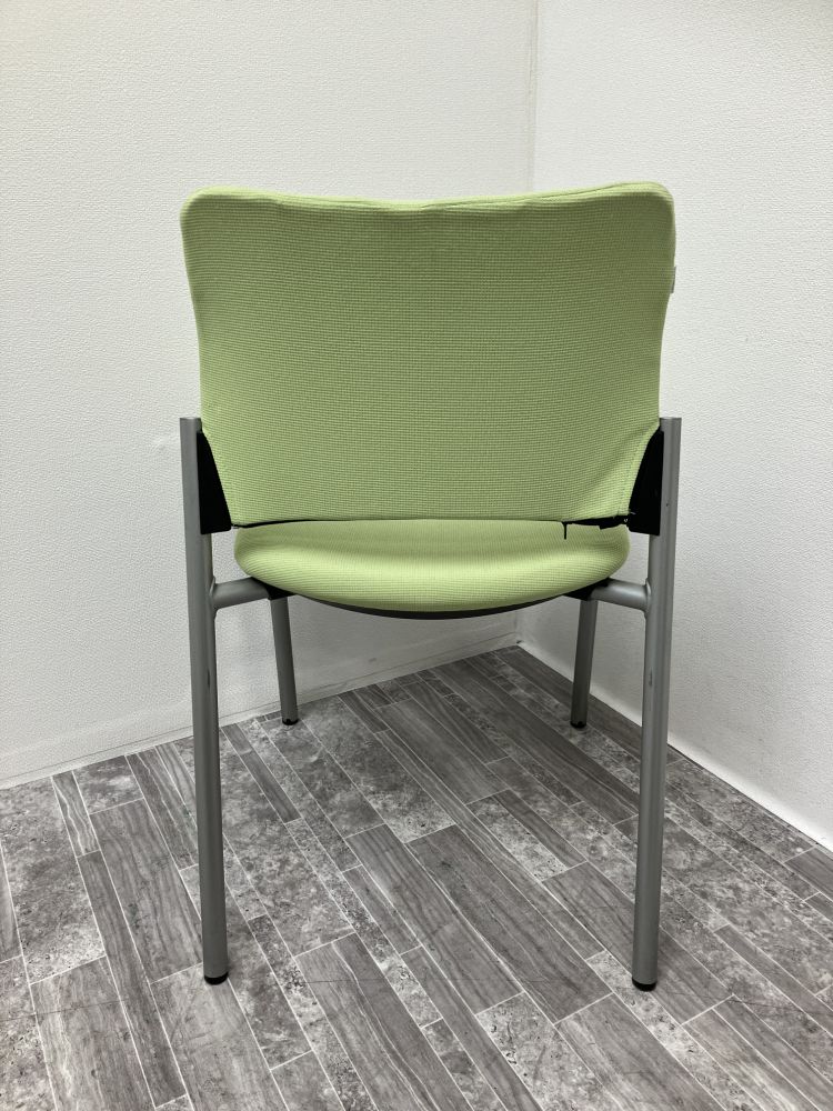 オカムラ スタッキングチェア 8147ZZ-FEA6 スタッキングチェア 8147ZZ-FEA6