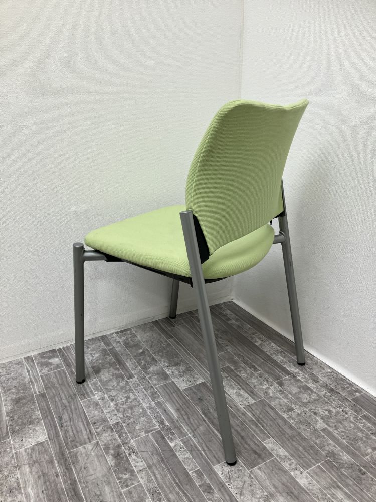 オカムラ スタッキングチェア 8147ZZ-FEA6 スタッキングチェア 8147ZZ-FEA6