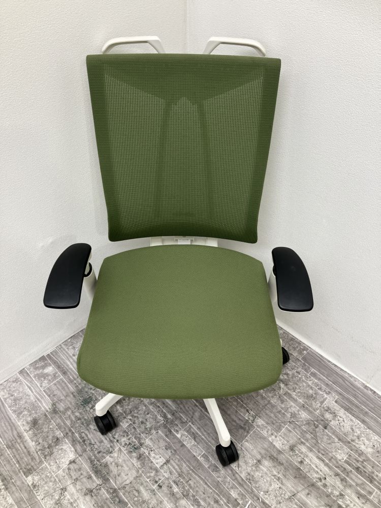 イトーキ 可動肘付せセレーオチェア KF-570JB1-WWQ2 可動肘付せセレーオチェア KF-570JB1-WWQ2