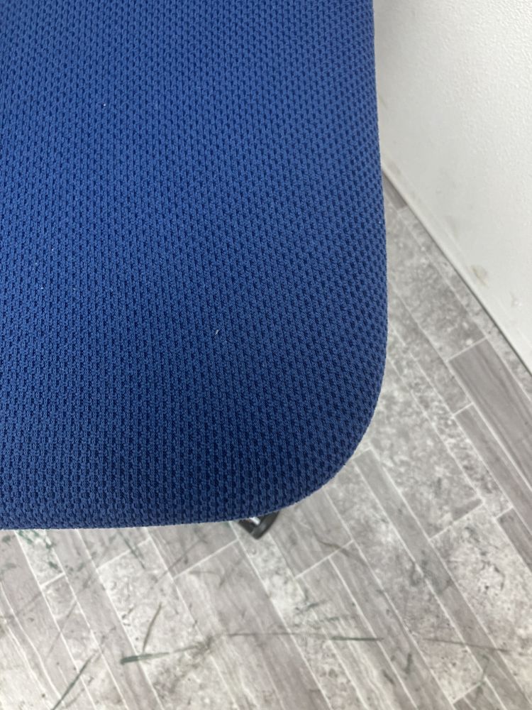 オカムラ プロスタックチェア 8140YZ FXN2 プロスタックチェア 8140YZ FXN2