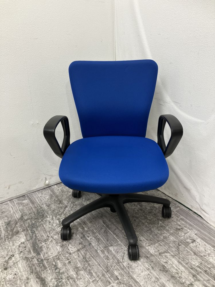 オカムラ 固定肘付カロッツァチェア CK337R 固定肘付カロッツァチェア CK337R