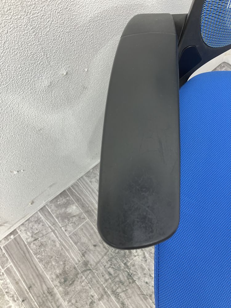 AICO 肘付OAチェア  肘付OAチェア 