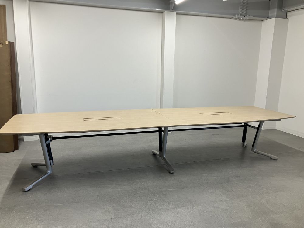 イトーキ ＤＦシリーズ　4000ミーティングテーブル DFP-402BW1-D98 ＤＦシリーズ　4000ミーティングテーブル DFP-402BW1-D98