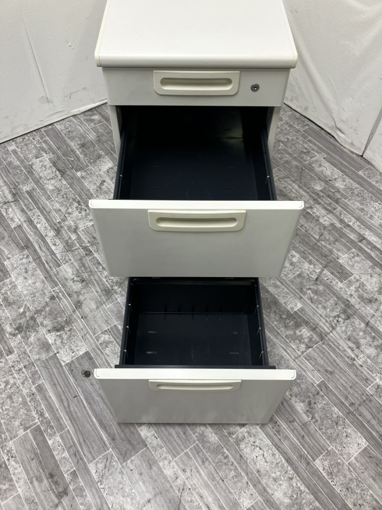 PLUS(プラス) 脇机 ホワイト 脇机 ホワイト