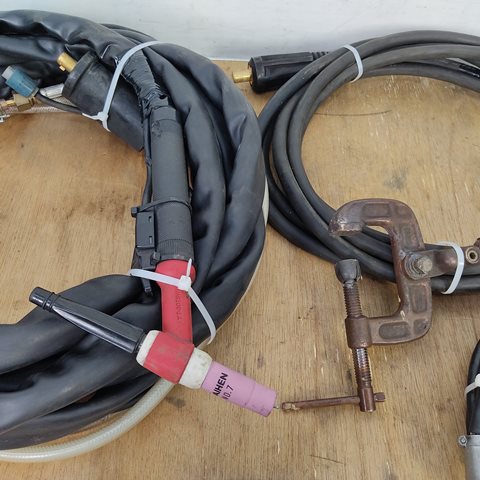 パナソニック/Panasonic TIG溶接機水冷式　 YC-300BP2 TIG溶接機水冷式　 YC-300BP2