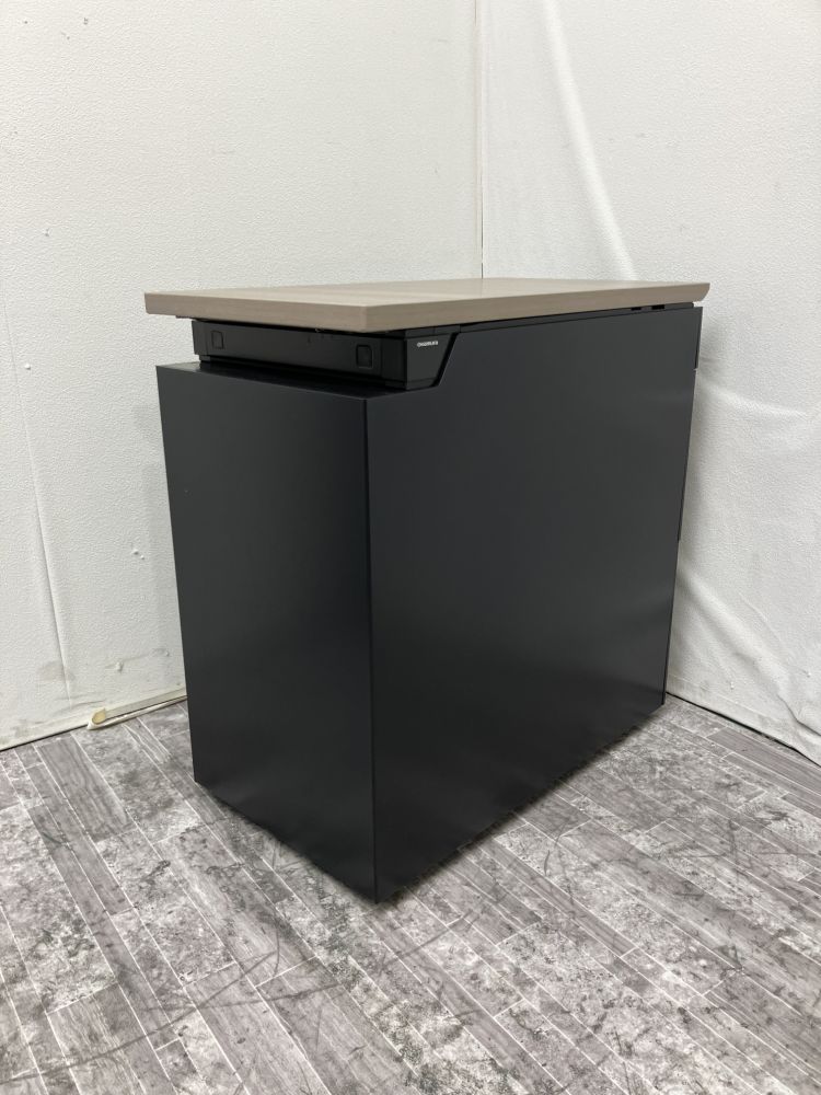 オカムラ 脇机  脇机 