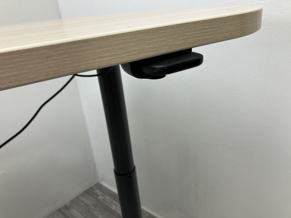 スチールケース(Steelcase) 電動昇降式1200平デスク  電動昇降式1200平デスク 