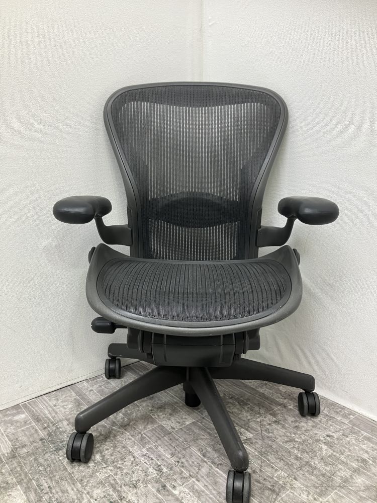 ハーマンミラー(HermanMiller) アーロンチェア（Bサイズ・スタンダード） AE111PWP-AJG1BBFFBK3D01 アーロンチェア（Bサイズ・スタンダード） AE111PWP-AJG1BBFFBK3D01