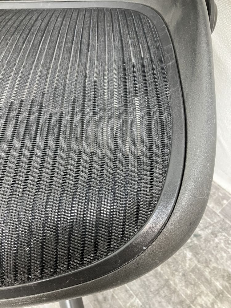 ハーマンミラー(HermanMiller) アーロンチェア（Bサイズ・スタンダード） AE111PWP-AJG1BBFFBK3D01 アーロンチェア（Bサイズ・スタンダード） AE111PWP-AJG1BBFFBK3D01