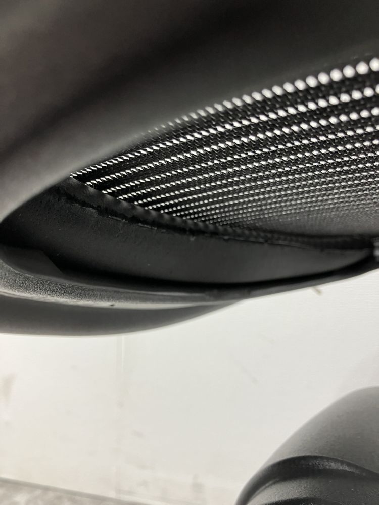 ハーマンミラー(HermanMiller) アーロンチェア（Bサイズ・スタンダード） AE111PWP-AJG1BBFFBK3D01 アーロンチェア（Bサイズ・スタンダード） AE111PWP-AJG1BBFFBK3D01