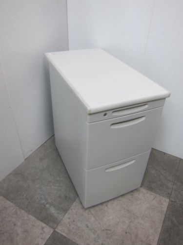 オカムラ 3段脇机 DS36XG MB51 3段脇机 DS36XG MB51