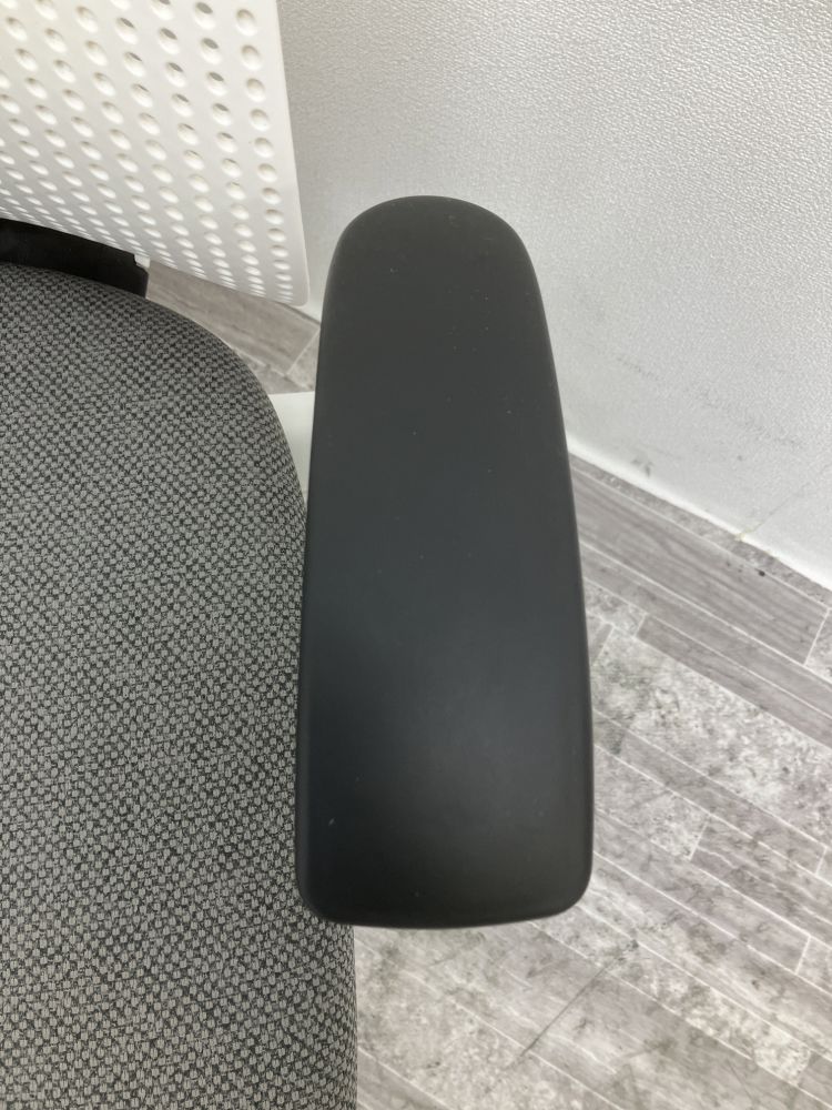 プラス 可動肘付レナチェア KC-RN50SKL DG 可動肘付レナチェア KC-RN50SKL DG