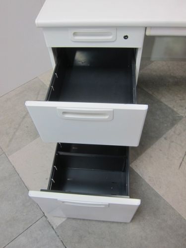 PLUS(プラス) 1400両袖デスク LAシリーズ 1400両袖デスク LAシリーズ