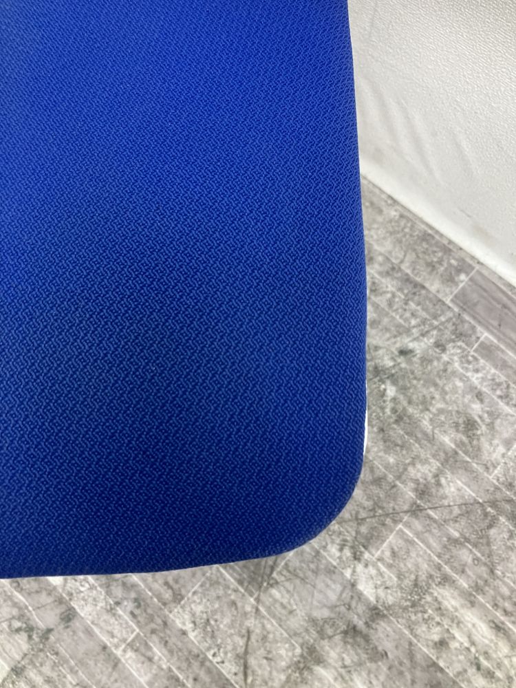 コクヨ キャスター付きスタッキングチェア CK-160C-W キャスター付きスタッキングチェア CK-160C-W