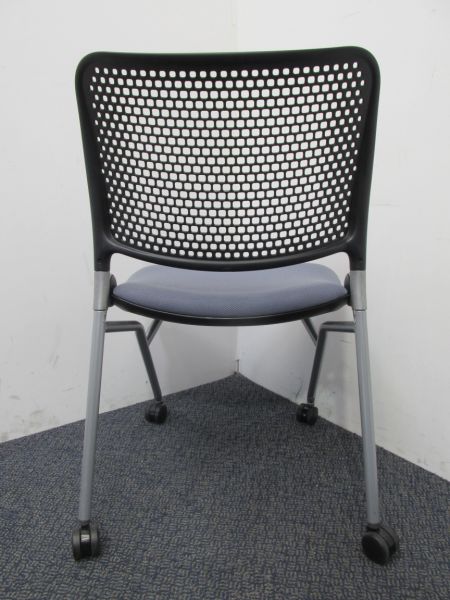 ウチダ ネスティングチェア４脚セット BLU-100BN ネスティングチェア４脚セット BLU-100BN