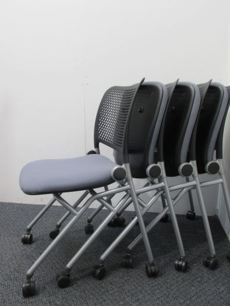 ウチダ ネスティングチェア４脚セット BLU-100BN ネスティングチェア４脚セット BLU-100BN