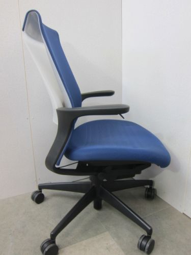 コクヨ 肘付きM4チェア CRS-G2201N 肘付きM4チェア CRS-G2201N