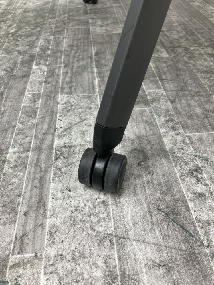 オフィスコム 固定肘付ネスティングチェア UEM-1 固定肘付ネスティングチェア UEM-1