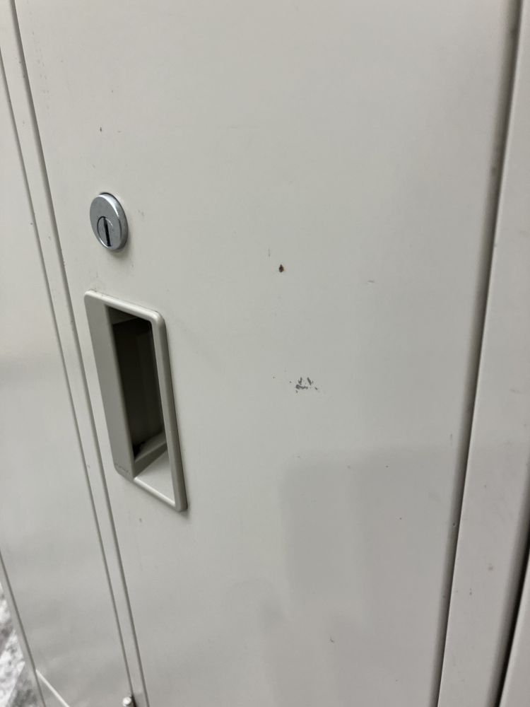 コクヨ 8人用ロッカー LK-8F1C 8人用ロッカー LK-8F1C