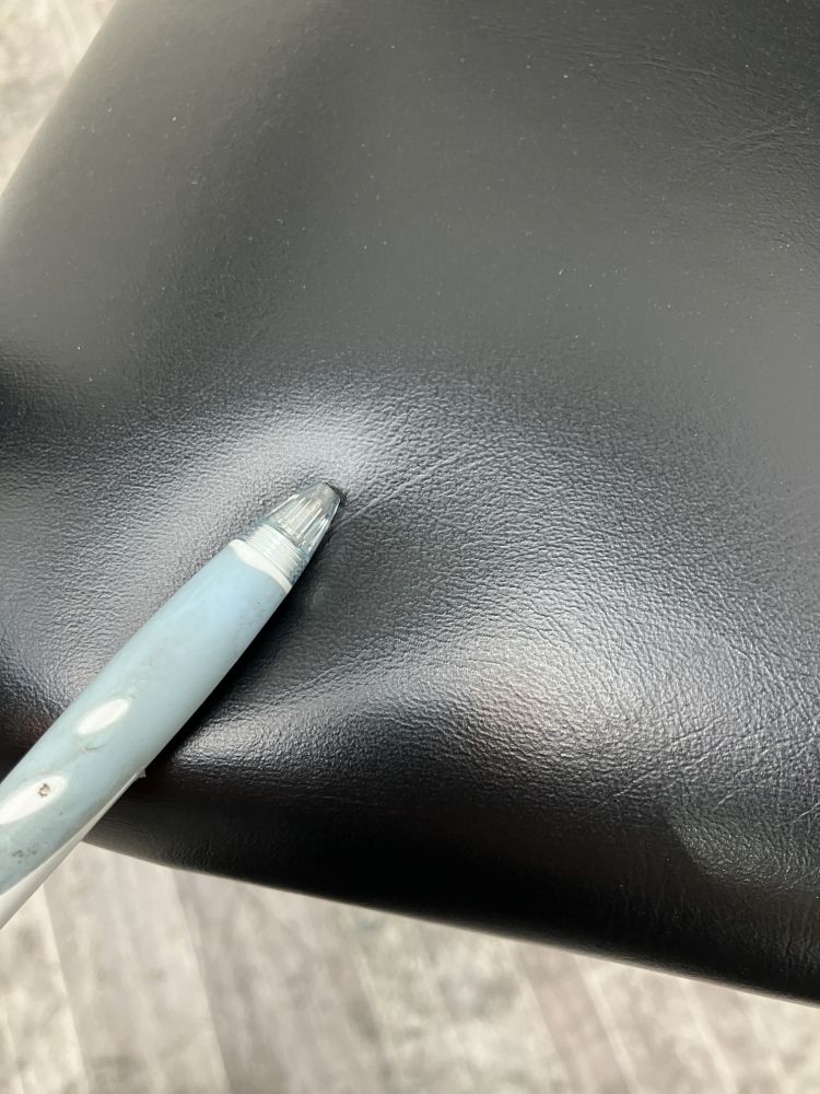 イノウエ 固定肘付スタッキングチェア BAS-P420A 固定肘付スタッキングチェア BAS-P420A