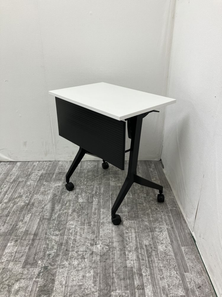 ウチダ 650サイドスタックテーブル パラグラフ(Paragraph)シリーズ 650サイドスタックテーブル パラグラフ(Paragraph)シリーズ