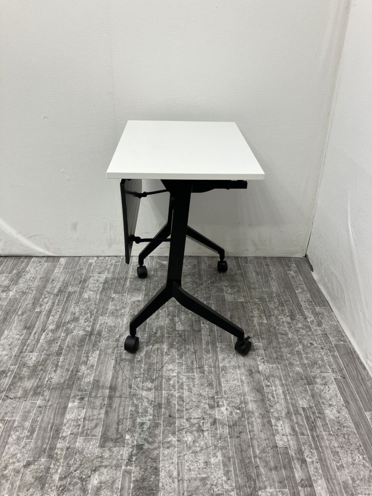 ウチダ 650サイドスタックテーブル パラグラフ(Paragraph)シリーズ 650サイドスタックテーブル パラグラフ(Paragraph)シリーズ