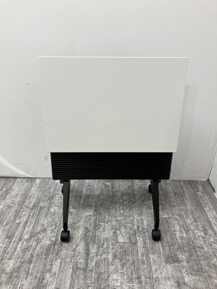 ウチダ 650サイドスタックテーブル パラグラフ(Paragraph)シリーズ 650サイドスタックテーブル パラグラフ(Paragraph)シリーズ