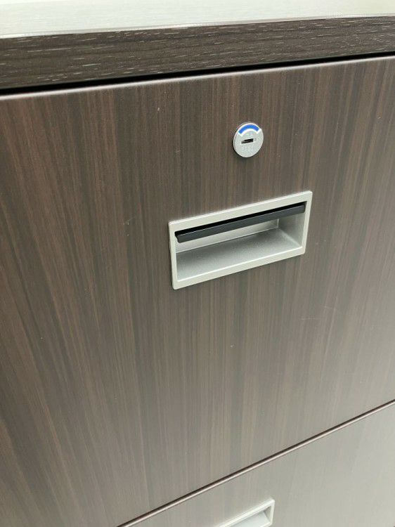 三重県にて イトーキ 付3段ラテラル書庫 39360 を買取致しました。