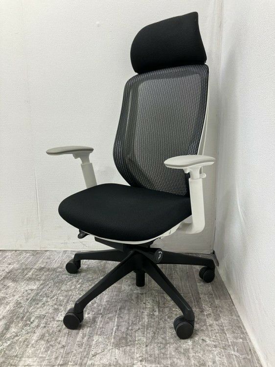 岐阜県にて オカムラ 可動肘付シルフィーチェア 39555 を買取致しました。